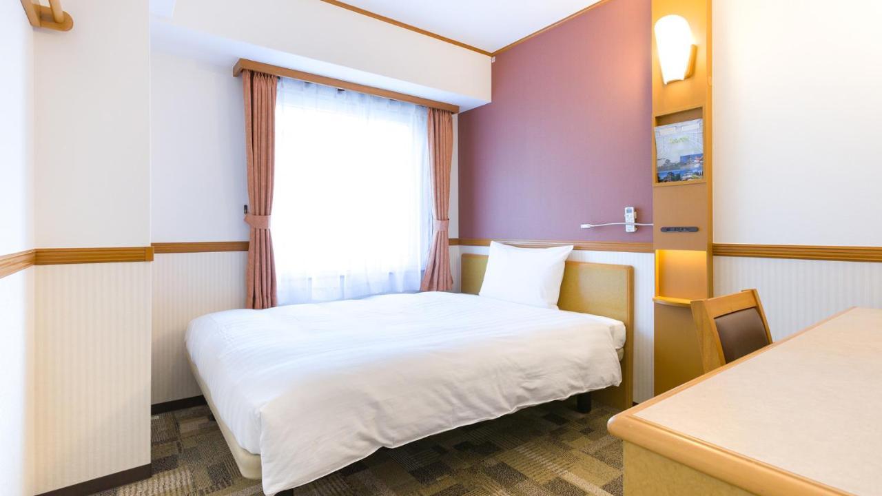 Toyoko Inn Shin-Yokohama Ekimae Honkan מראה חיצוני תמונה