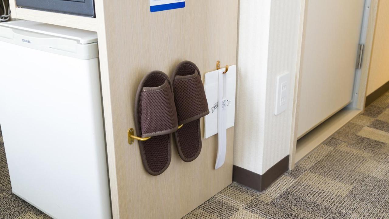 Toyoko Inn Shin-Yokohama Ekimae Honkan מראה חיצוני תמונה