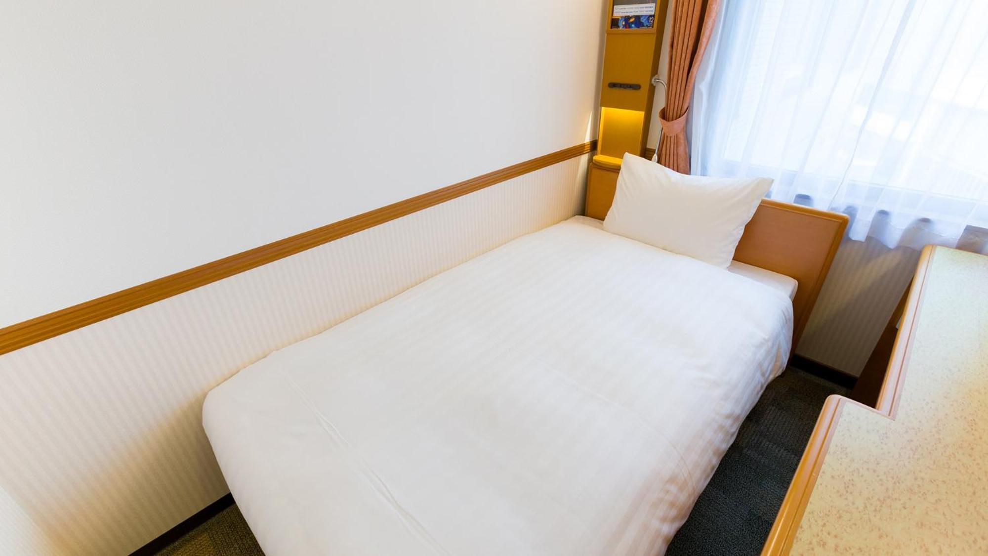 Toyoko Inn Shin-Yokohama Ekimae Honkan חדר תמונה