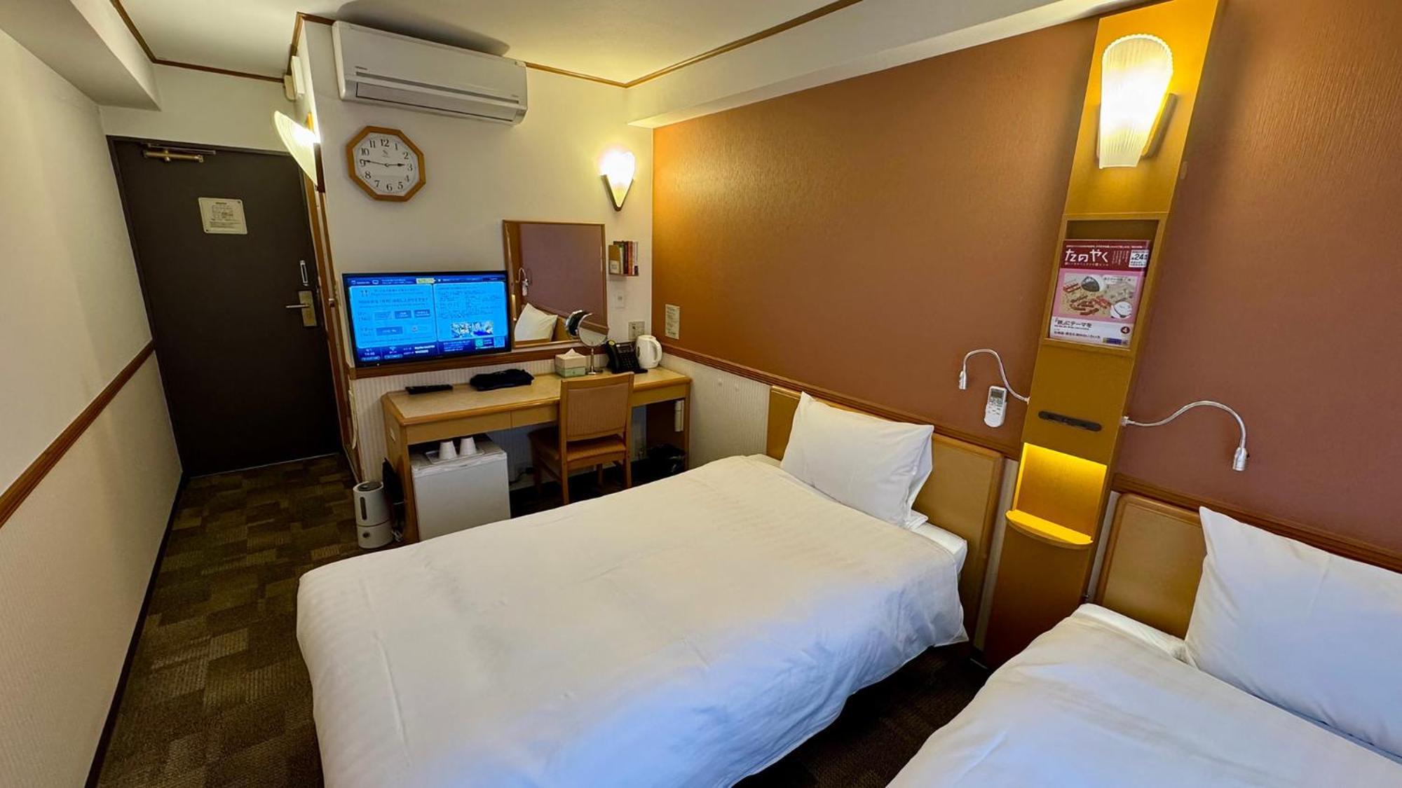 Toyoko Inn Shin-Yokohama Ekimae Honkan מראה חיצוני תמונה